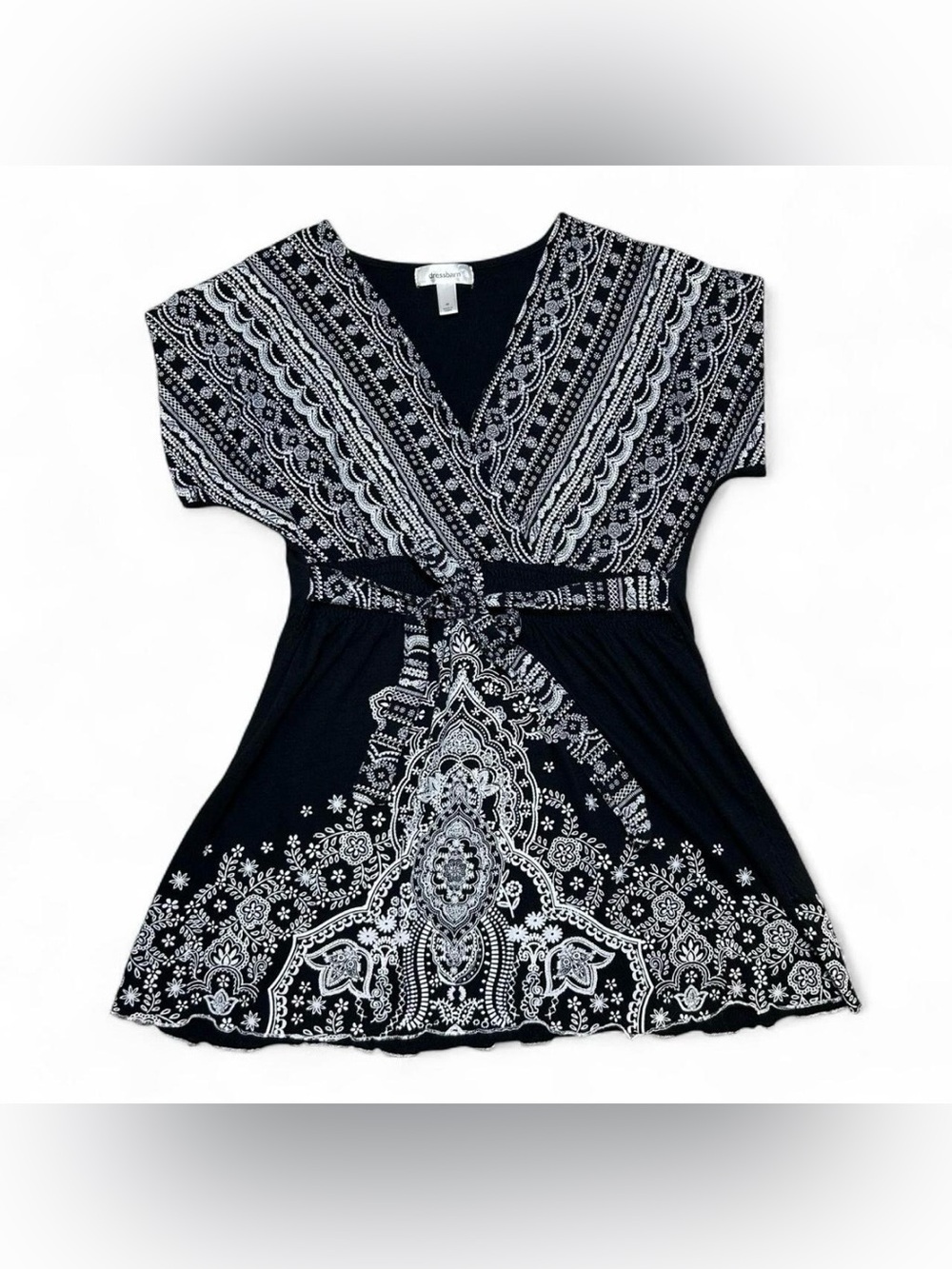 Black & White Paisley V neck Babydoll tie back blouse